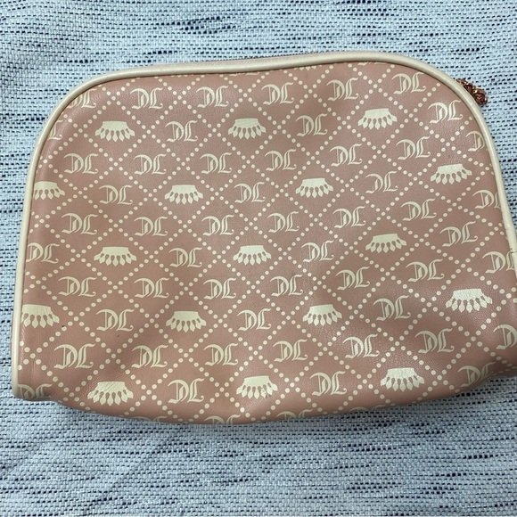Juicy Couture Dusty Pink Small Zipper Pouch - Picture 1 of 6
